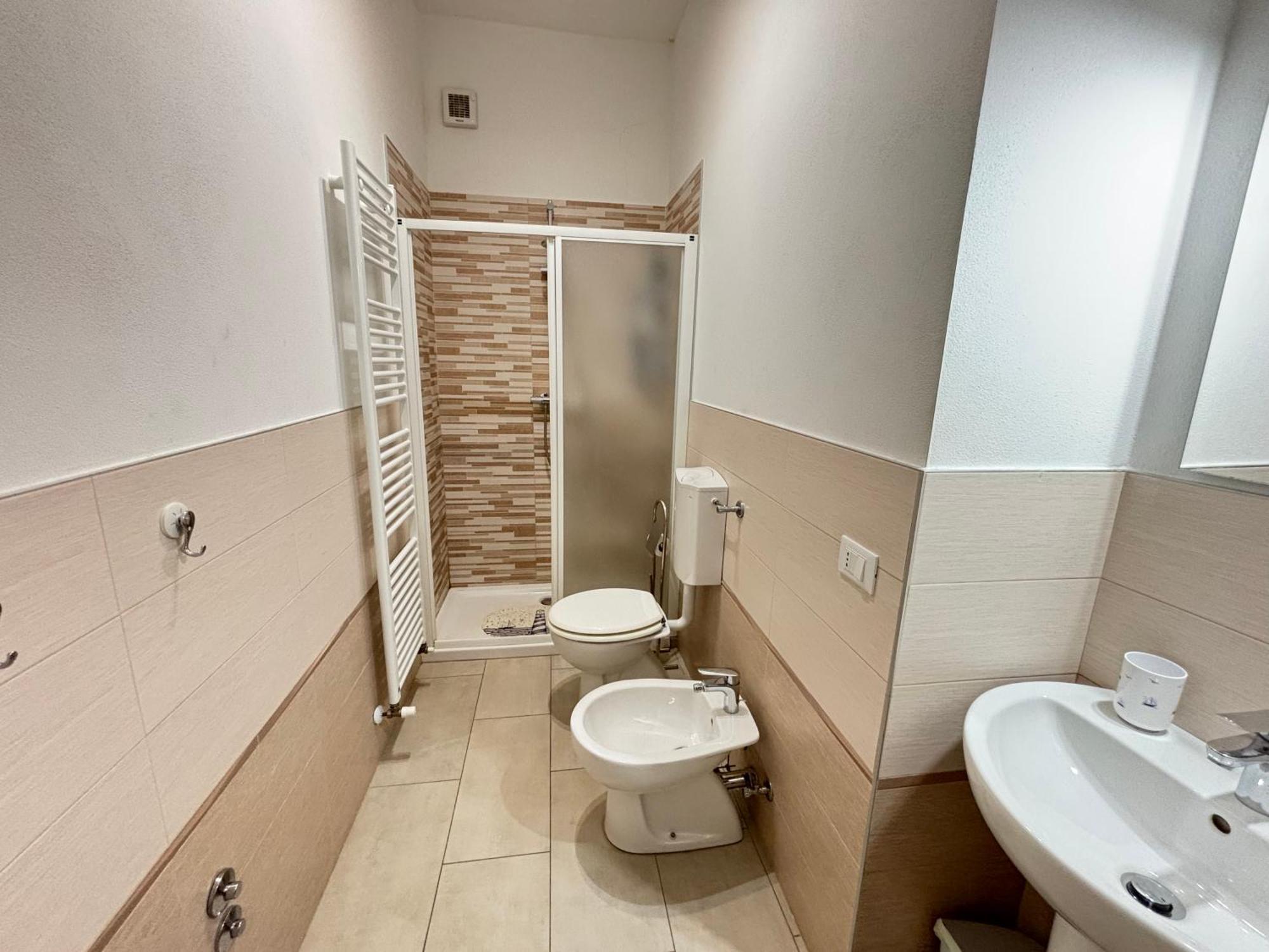 Izz1 Apartments - Motor&Food Valley - Posto Auto Privato フォルミージネ エクステリア 写真